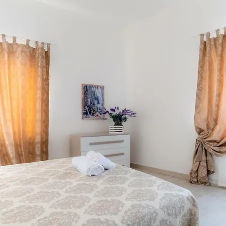 Wepuglia - Ninfe Del Mare Apts דירה *